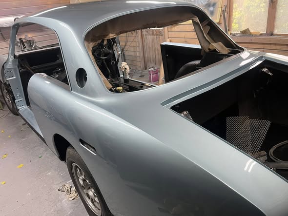 Bristol 411 after painting